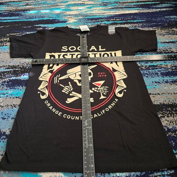 NWT Unisex Licensed Black Social Distortion Orange County CA Graphic Tee Size XS - Picture 4 of 7